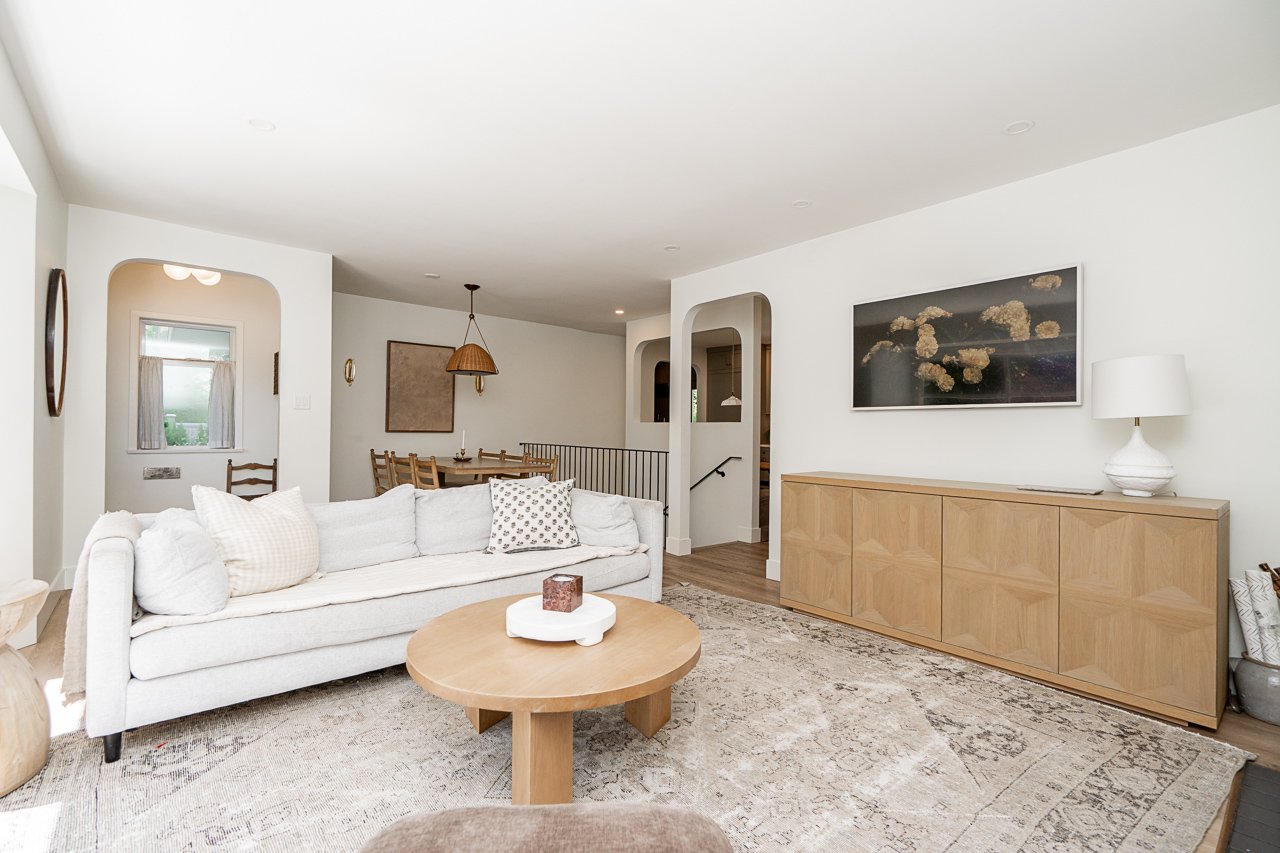 2784 Crescentview Drive North Vancouver-12