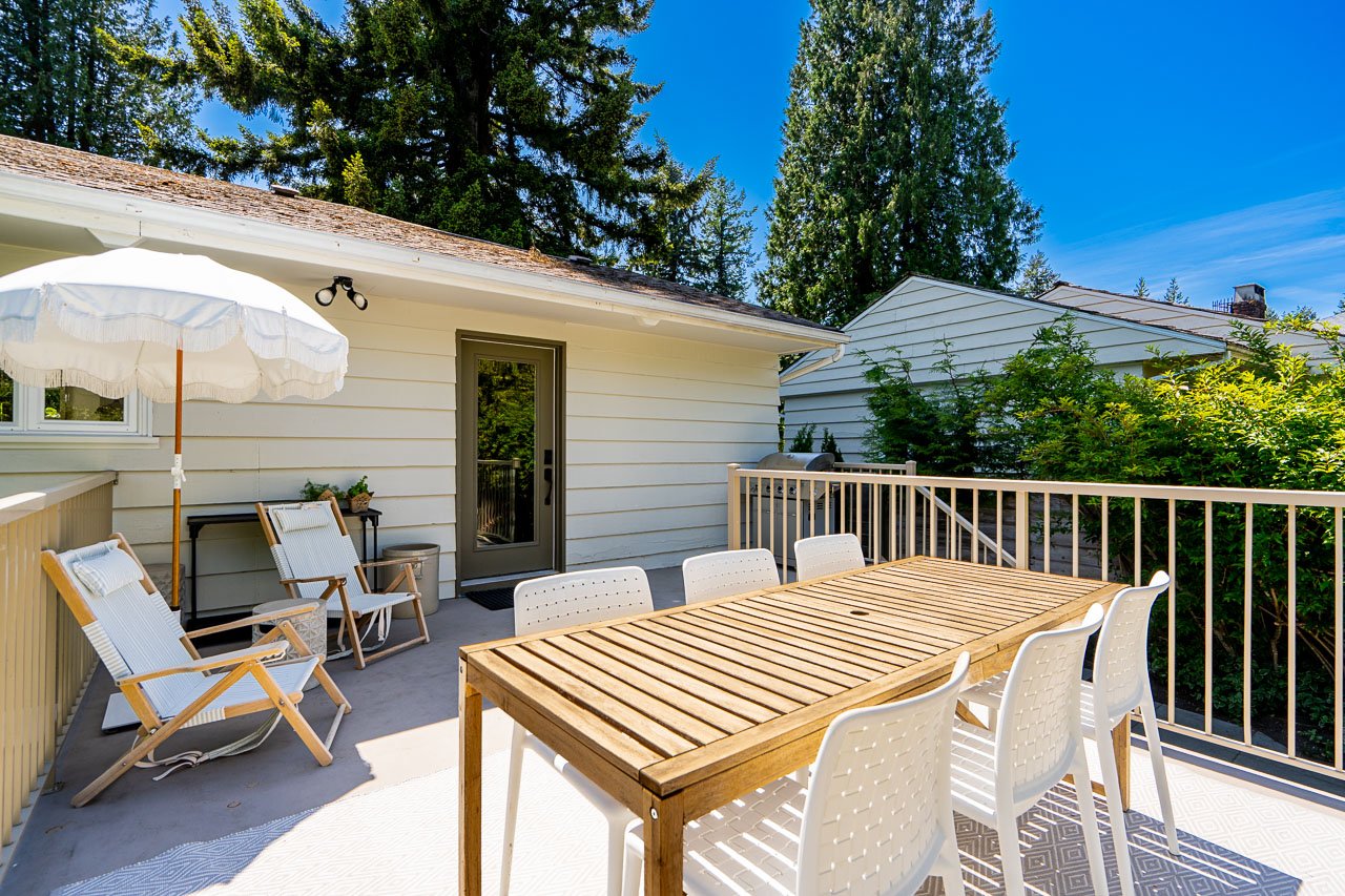 2784 Crescentview Drive North Vancouver-34